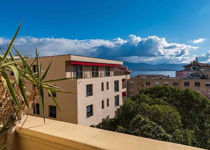 Ajaccien Familial Apartment *